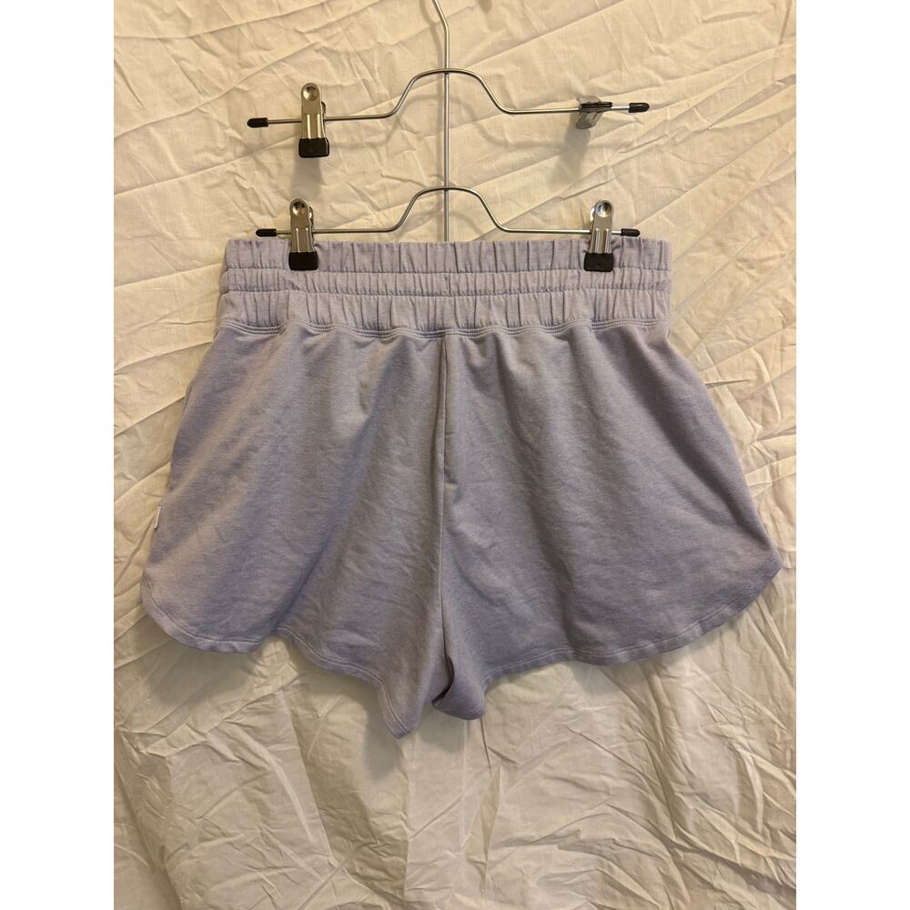Vuori Halo Performance Short 2.0 - Lavender Mist (Discontinued Color) - Picture 2 of 8